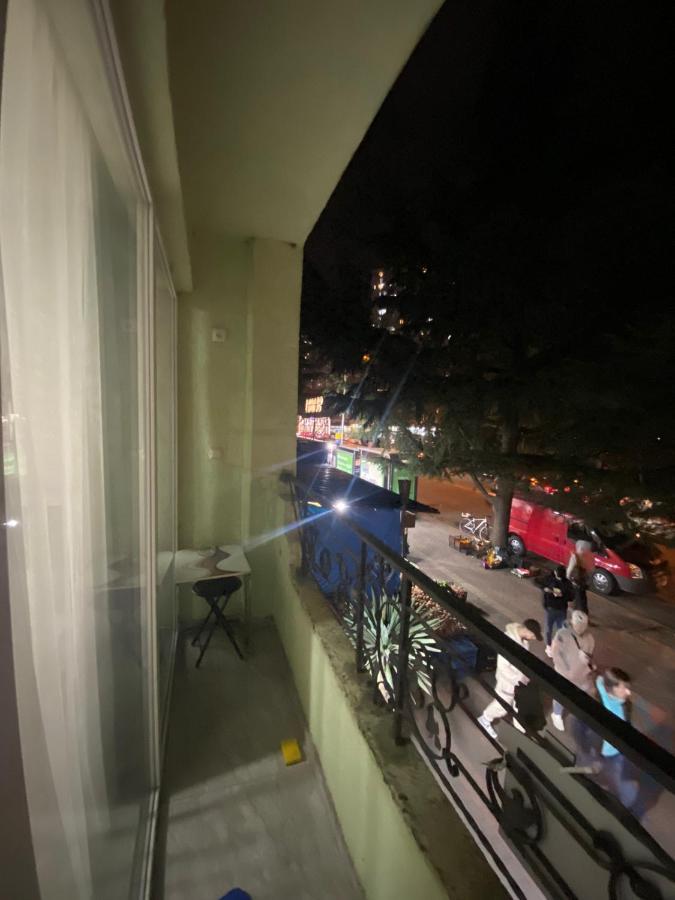 Apartment Studio Maksim Batumi Exterior photo
