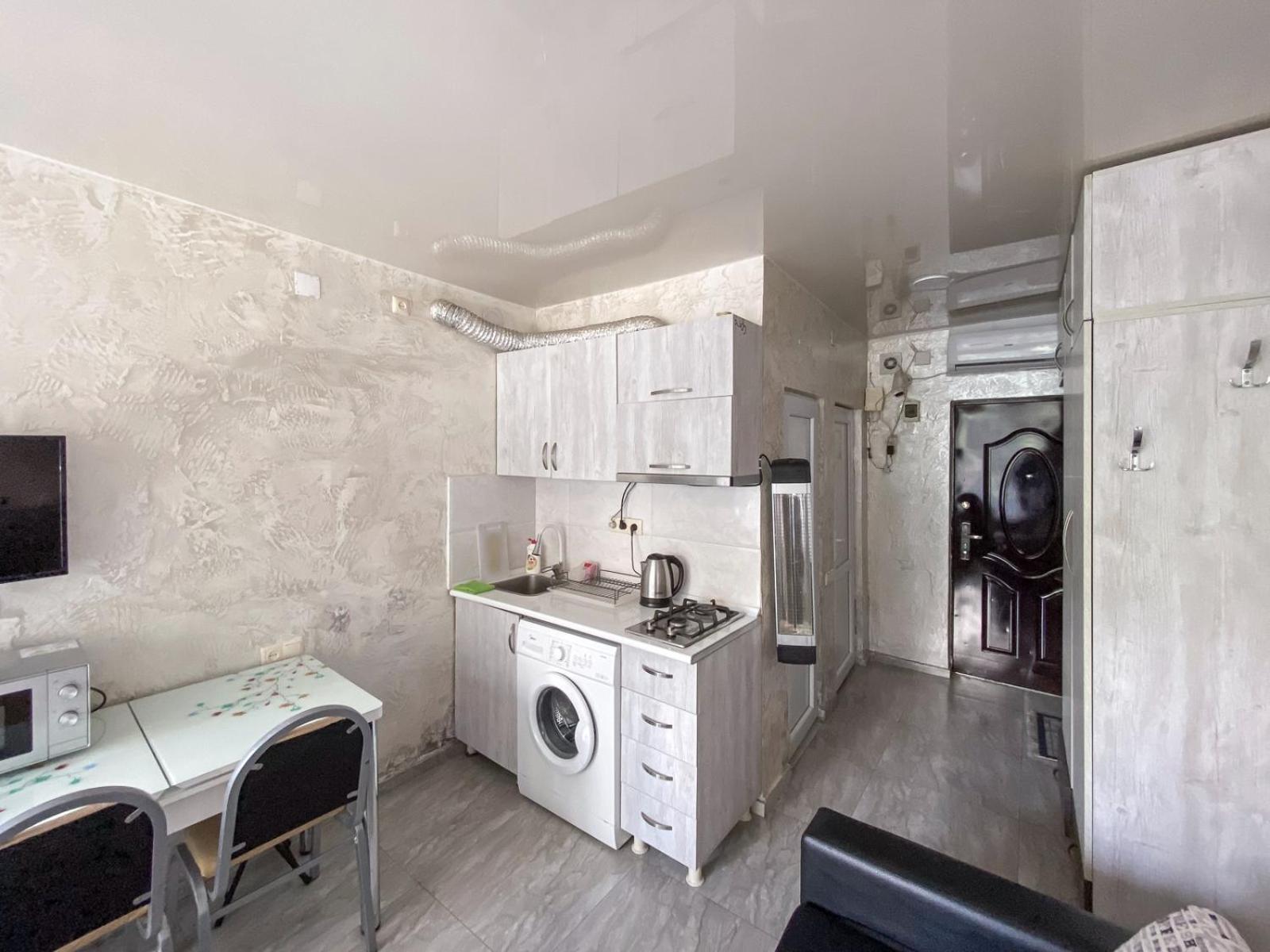 Apartment Studio Maksim Batumi Exterior photo